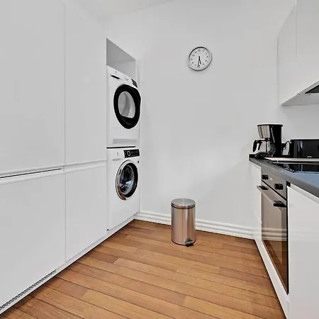 The Modern Breakaway In *