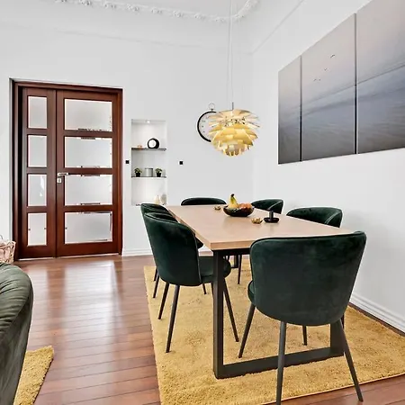 The Modern Breakaway In