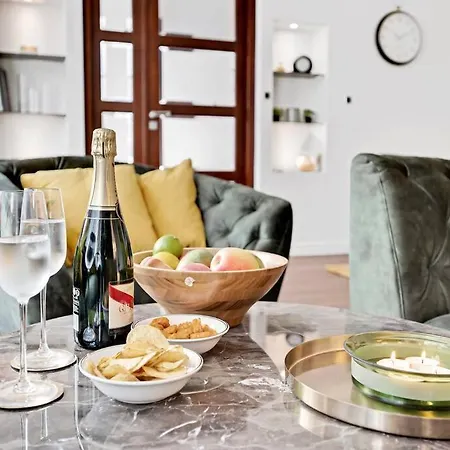 The Modern Breakaway In Apartment *