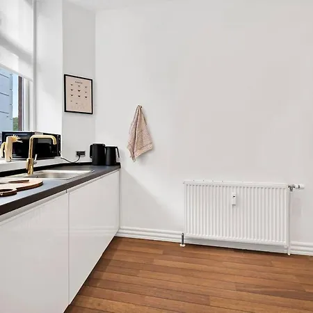 The Modern Breakaway In * Aarhus